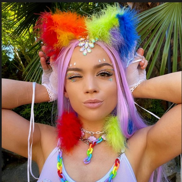 UGG Pride Fluff Yeah Slide - Picture 6 of 11